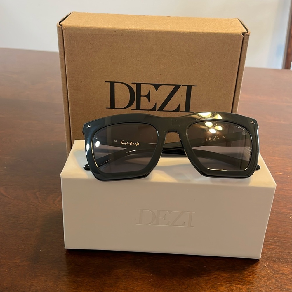 DeZi fallback sunglasses